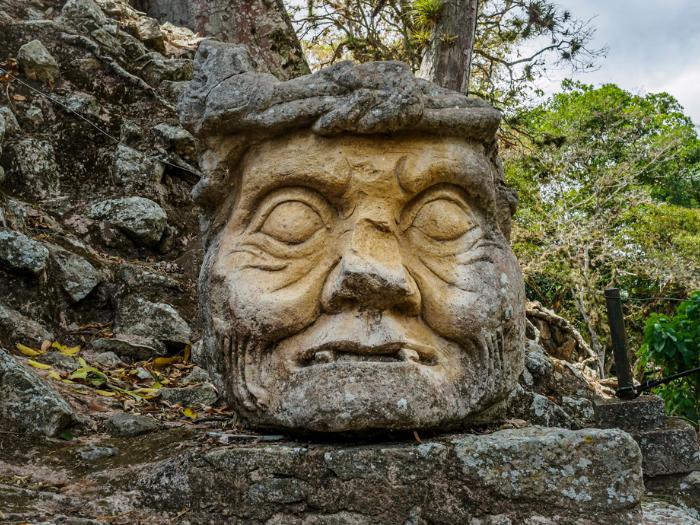 Mayská hlava v Copáne. Honduras. Foto: unsplash.com