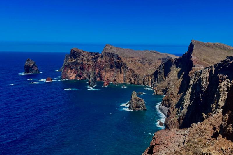 Útes Sao Lorenco - skalné pobrežie a Atlantik. Madeira. Foto: Lucia Kulfasová