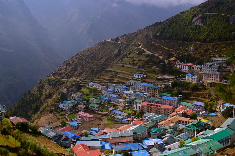 Farebné domy v Namche Bazaar. Nepál. Foto: unsplash.com