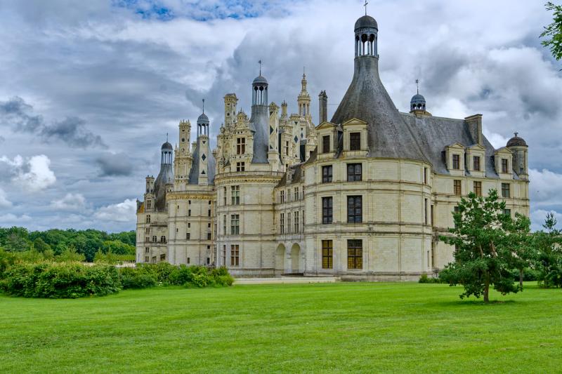 Zelený park a zámok Chambord, Francúzsko. Foto: unsplash.com