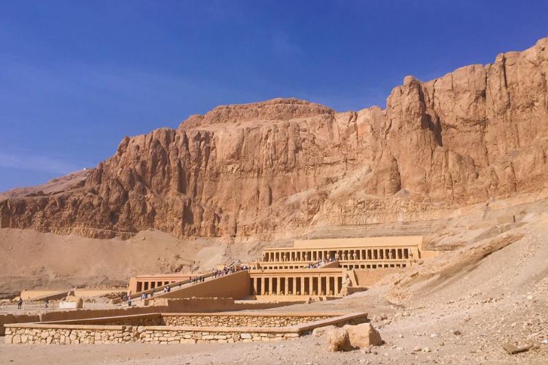 Chrám kráľovnej Hatšepsut, Egypt. Foto: Lucia Kulfasová - sprievodkyňa CK SATUR