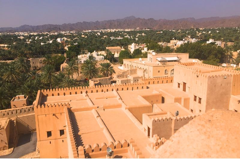 Pevnosť Nizwa a palmový háj, Omán