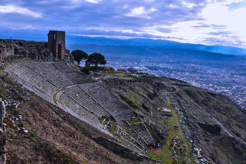 Antické divadlo a mesto Pergamon. Turecko. Foto: unsplash.com