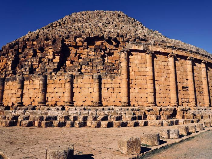 Ruiny kráľovského mauzólea v Cherchell. Alžírsko. Foto: unsplash.com