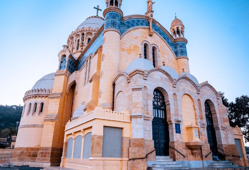 Kostol - Notre Dame D'Afrique. Alžír.