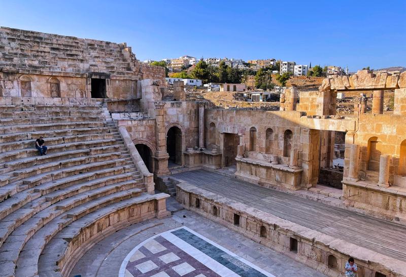 Antické mesto Jerash a divadlo.